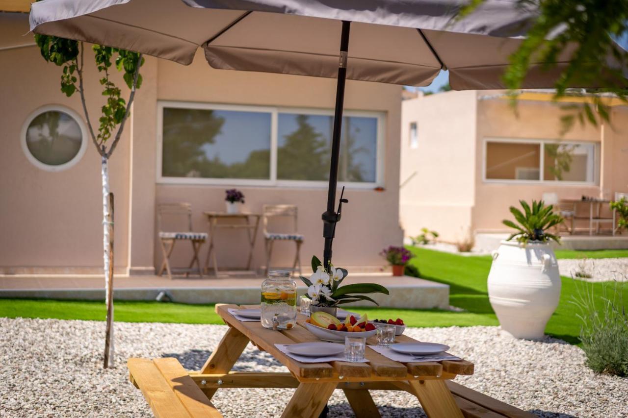 Modular Bungalows With Heated Pool Artemis Greece Exteriör bild